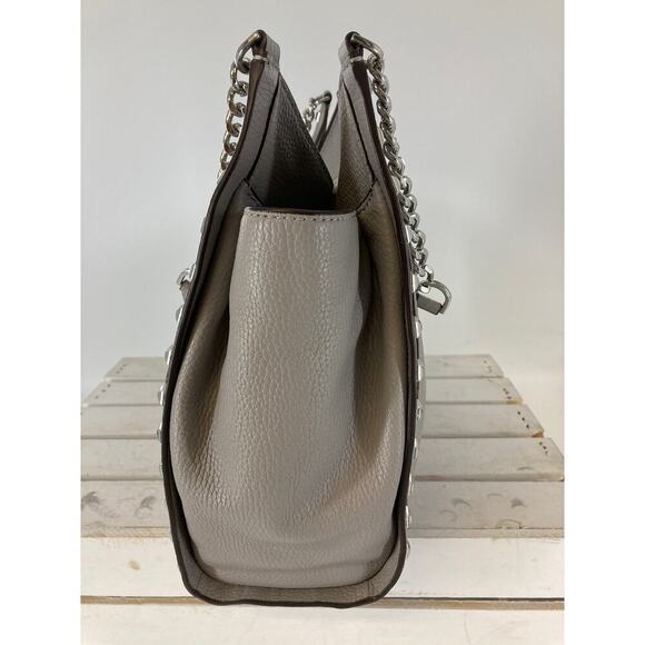 MICHAEL KORS LARGE GRAY PEBBLED LEATHER STUDED SHOULDER BAG - Picture 3 of 16